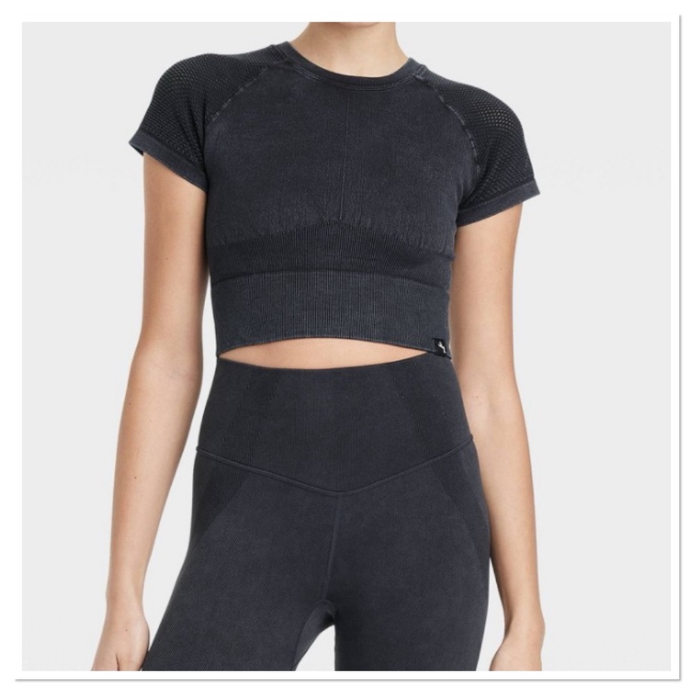 Women’s Seamless Crop Short Sleeve Shirt Joylab